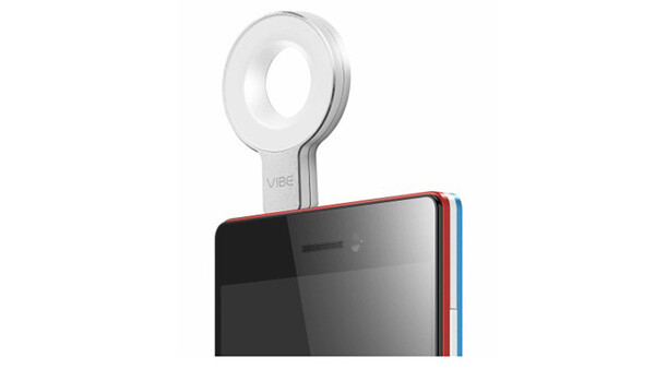 Vibe's Selfie Flash Is the Phone Accessory You Didn't Know You Needed
