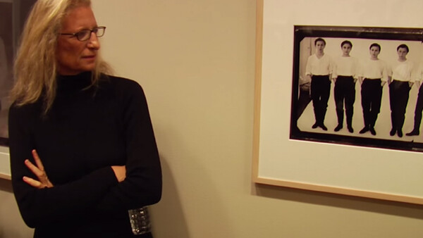 The Stories Behind Annie Leibovitz's Most Meaningful Works