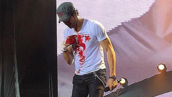 Enrique Iglesias Seriously Injures Hand during Show from Flying Drone