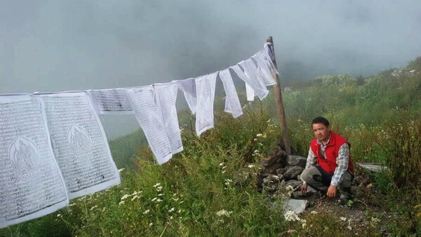 The Healing Power of Photography for Earthquake Victims