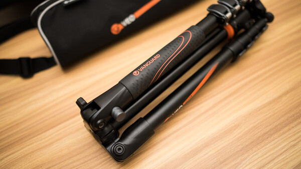 Fstoppers Reviews the Vanguard Veo 265AB Compact Travel Tripod