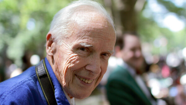 Iconic Fashion Photographer Bill Cunningham Dies at 87