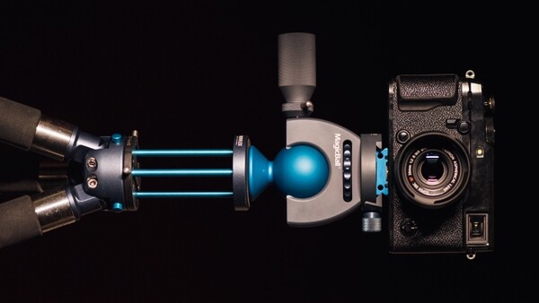 Fstoppers Reviews the Novoflex Tripod System 