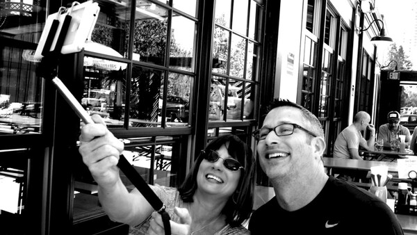 City Immortalizes Selfie Takers With Statue