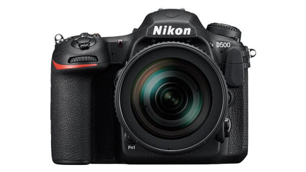 Fstoppers Reviews the Nikon D500