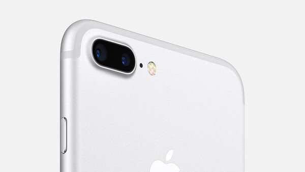 Sports Illustrated Photographer Uses iPhone 7 Plus Camera at NFL Game