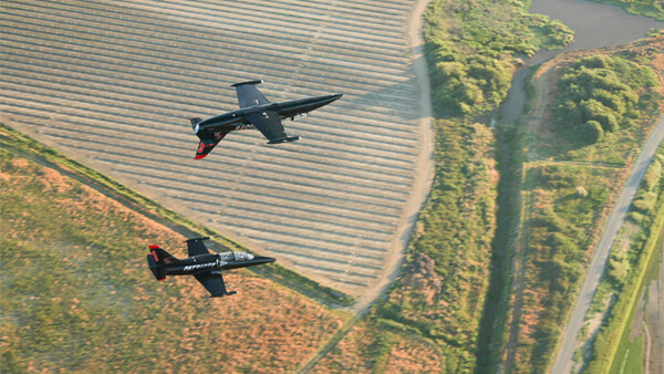 One of the Most Ridiculous Photoshoots Ever: Recreating a Scene From 'Top Gun'