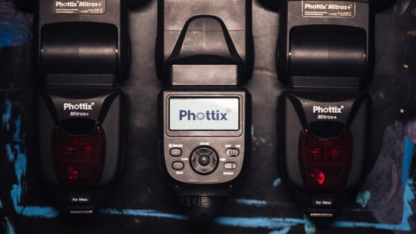 Fstoppers Reviews the Phottix Mitros+ TTL Hotshoe Flash
