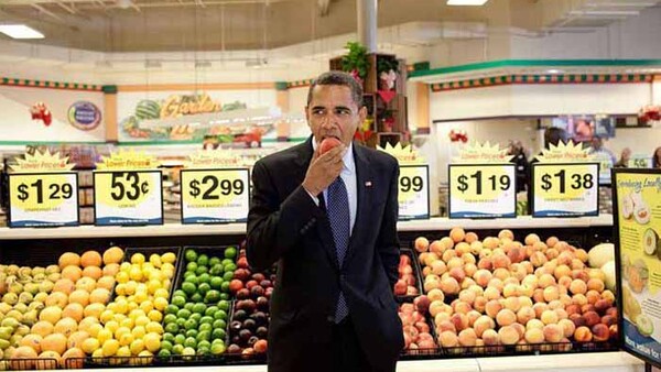 White House Photographer Releases Favorite Images of Obama Through His Presidency