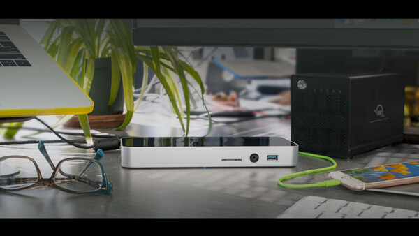 Thunderbolt 3 Dock: Possible Solution to the Lack of Ports on the New MacBook Pro