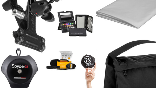 7 Knick Knacks That Belong In Any Portrait Photographer's Stocking This Christmas
