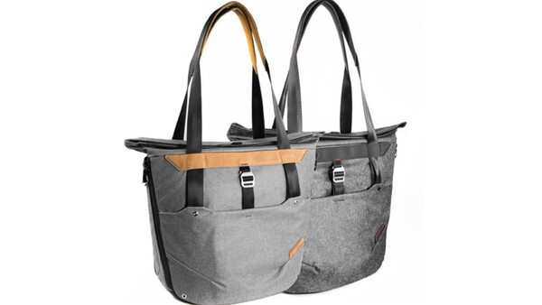 Fstoppers Reviews the Peak Design Everyday Tote