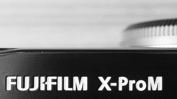Maxmax Launches Monochrome Fujifilm X-Pro1 and X100S