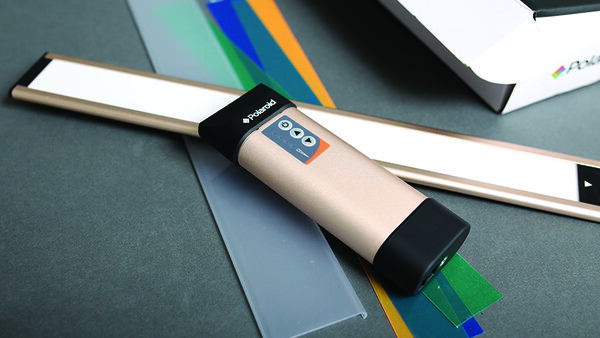 Fstoppers Reviews the Portable and Powerful Polaroid Travel BrightSaber