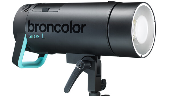 Fstoppers Reviews the Broncolor Siros L 800Ws