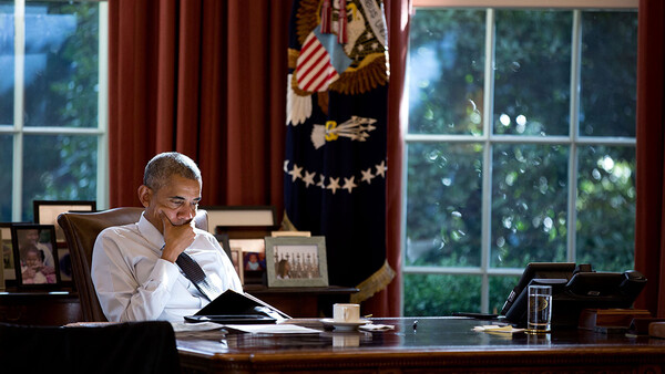 Pete Souza Announces New Book 'Obama: An Intimate Portrait'