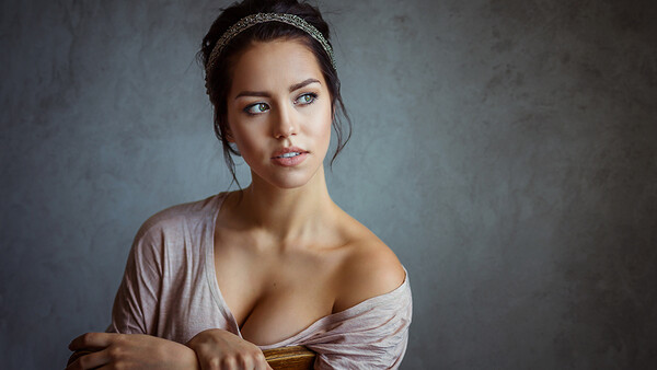 Simple and Elegant Tips for Your Next Boudoir Shoot