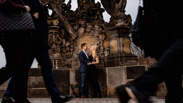 Using Off-Camera Flash to Create More Interesting Wedding and Engagement Photos