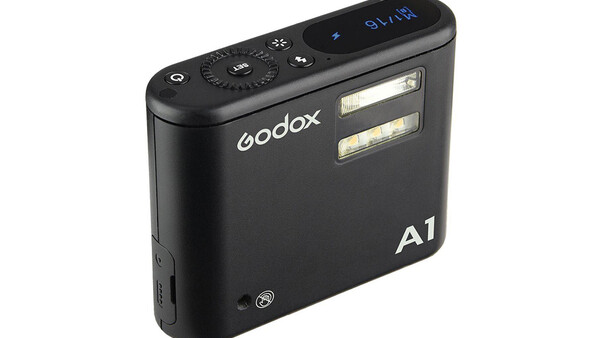 godox A1 小型フラッシュ　ディスコン　携帯app連動　カメラ同調 The Godox A1: An Off-Camera Flash System for Smartphones | Fstoppers