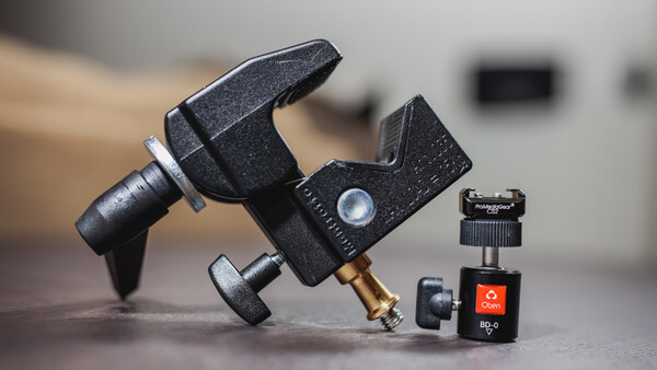 How to Mount Speedlites Anywhere Using Clamps