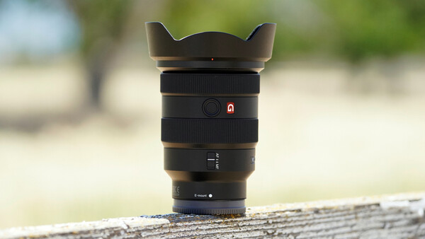 Amazon Is Honoring $500 Pre-Order Pricing Error on Sony FE 16-35mm f/2.8 GM Lenses