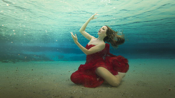 The Art of Photography as Therapy for Your Clients