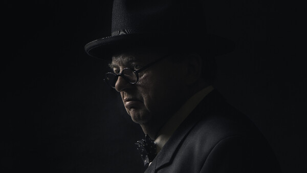 Felix Rios Photographs Winston Churchill and Other Reenactors for Photo Series