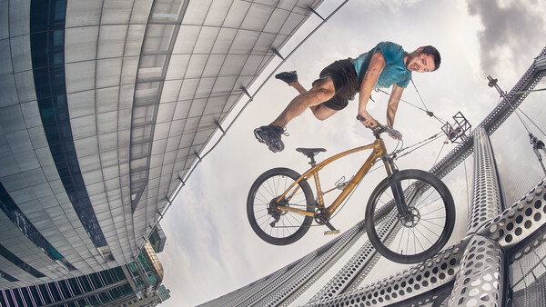 Von Wong: Walking on Air for Nike