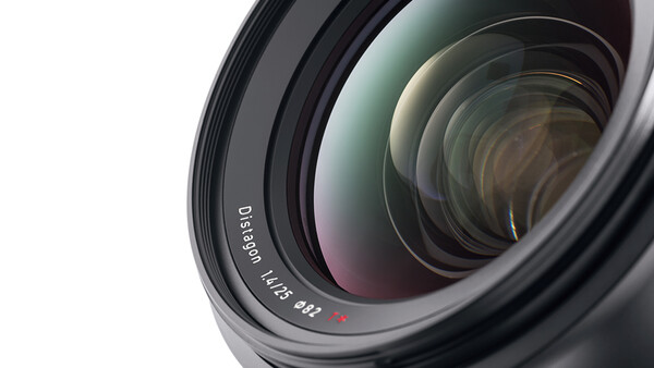 ZEISS Unveils High-Speed DSLR Lens: ZEISS Milvus 1.4/25