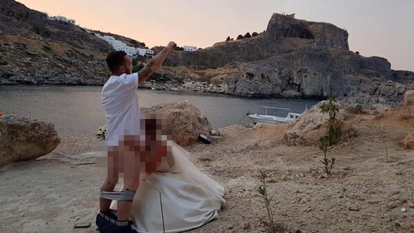 A Single Photograph Gets All Foreign Weddings Banned at a Popular Greek Destination