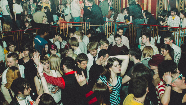 Irish Photographer Debuts a Grittier London in New Exhibition
