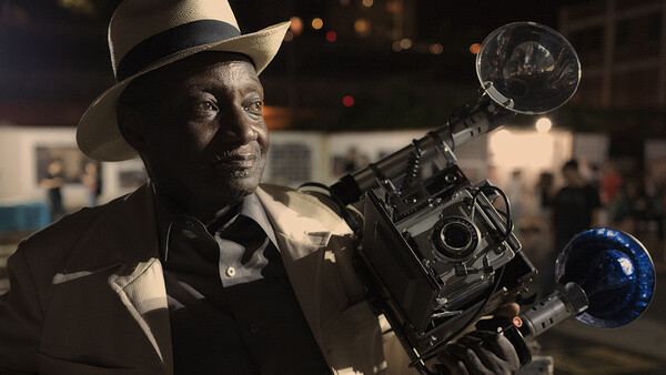Taking a Portrait of the Portrait Master: Louis Mendes and His Graflex