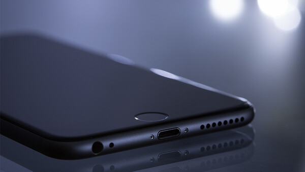 Apple Apologizes for Throttling Phones With Aging Batteries, Promises More Transparency and Discounted Replacements
