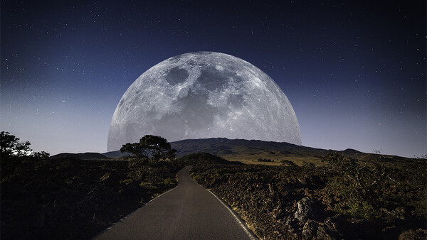Where Are the Good Supermoon Photos on Social Media?