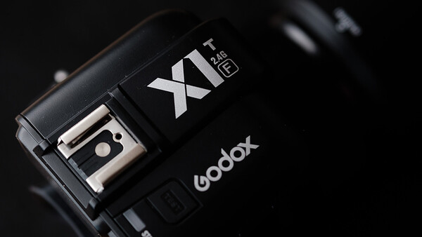 Fstoppers Reviews the Godox X1T-F Radio Flash Trigger