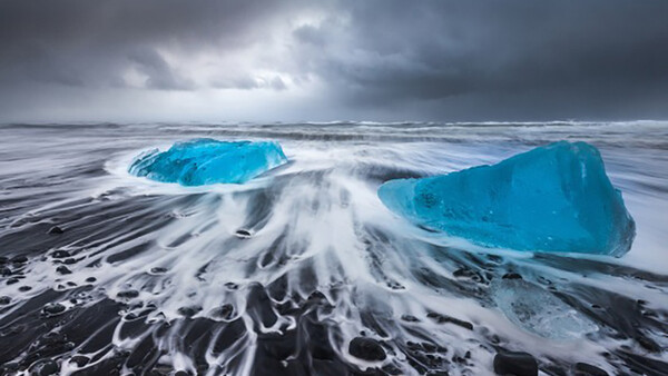 DSLRs Dominate Flickr's Top Images of 2017