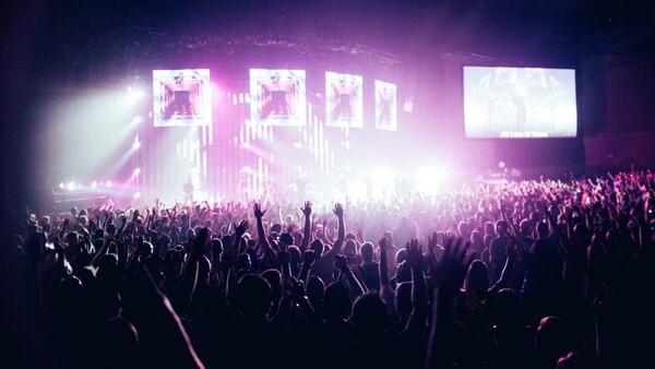 Concert Photographers Offended By The Killers' Contradictory Rules for Shooting Live Gigs
