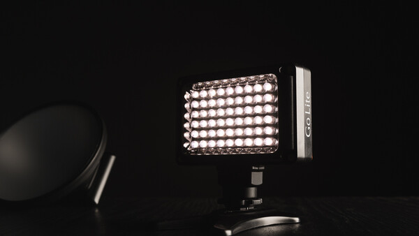 Fstoppers Reviews The Go Lite by Lowel, an Ultra-Compact LED Lighting System