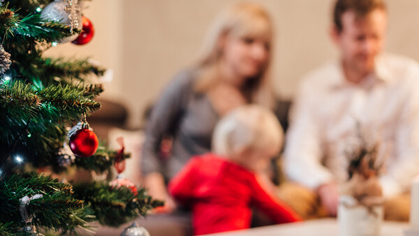 Photographer Plans to Fill His Kids’ Holiday Wish Lists by Picking Up Extra Gigs Paying in Exposure
