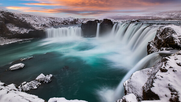 Critique the Community: Submit Your Landscape Photos Now