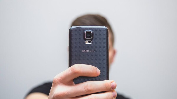 Selfitis? Try Giving the Non-Selfie Self-Portrait a Chance