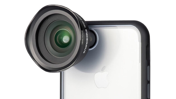 Fstoppers Reviews RhinoShield 0.6X HD Wide-Angle Lens for the iPhone