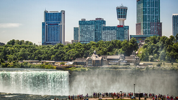 Top 10 WeeklyFstop Photos: Gathering