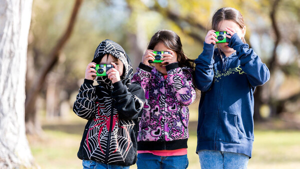 Introducing Kids to Photography With a Kids Photo Walk