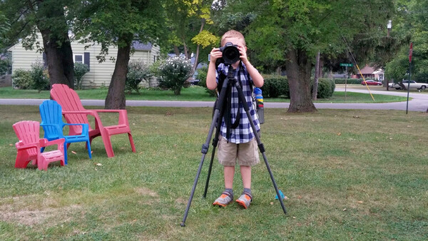 Right Handed Photographers Using Their Left Eye