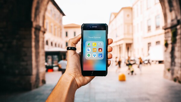 Ten Essential Travel Apps for Nomadic Photographers