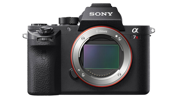 B&H Launches Discounts on Canon, Sony, and Fujifilm Gear, Including Free Battery Grips With Select Bodies