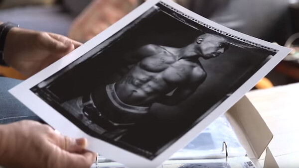 Behind The Most Iconic Portrait of Rap Artist Tupac Shakur