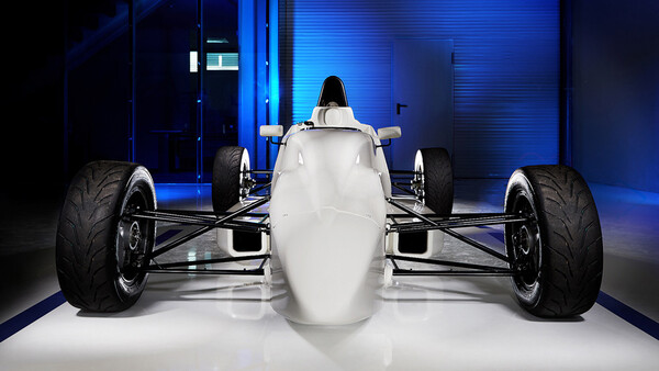 How I Photographed Two Racing Cars With Only Two Strobes