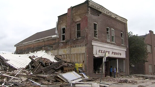 Photographer's 65-Year-Old Business Destroyed by Tornado